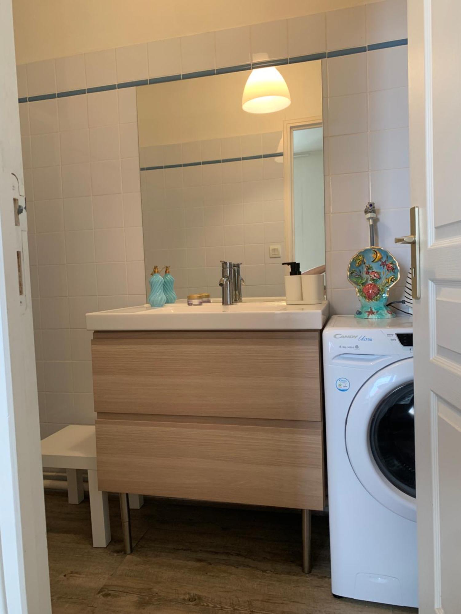 Biarritz Centre, Pres Avenue De Verdun, Cosy Apt 2 Pieces , Salon , Chambre Separe, Rue Tres Calme A 10 Minutes A Pied De La Grande Plage Dış mekan fotoğraf